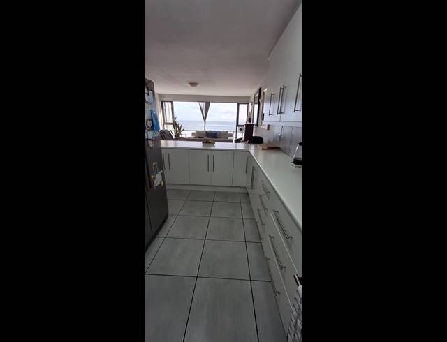 2 bed property to rent in STRAND